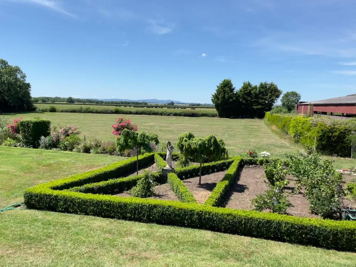 Nightingale B&B Pershore Bagian luar foto